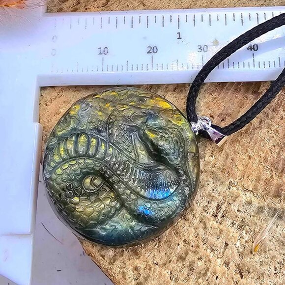 Nature Labradorite Snake Cobra Pendant Necklace - Picture 9 of 10